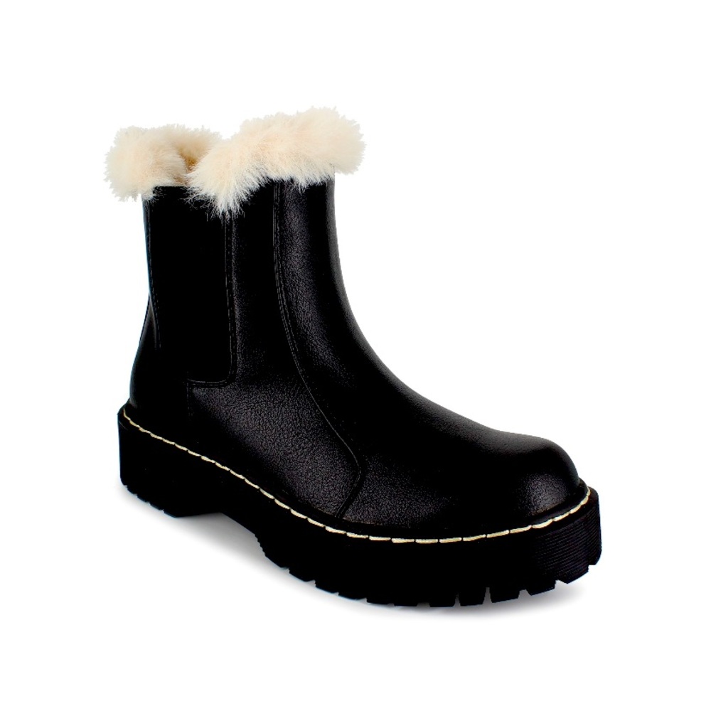 NIB Chelsea boots